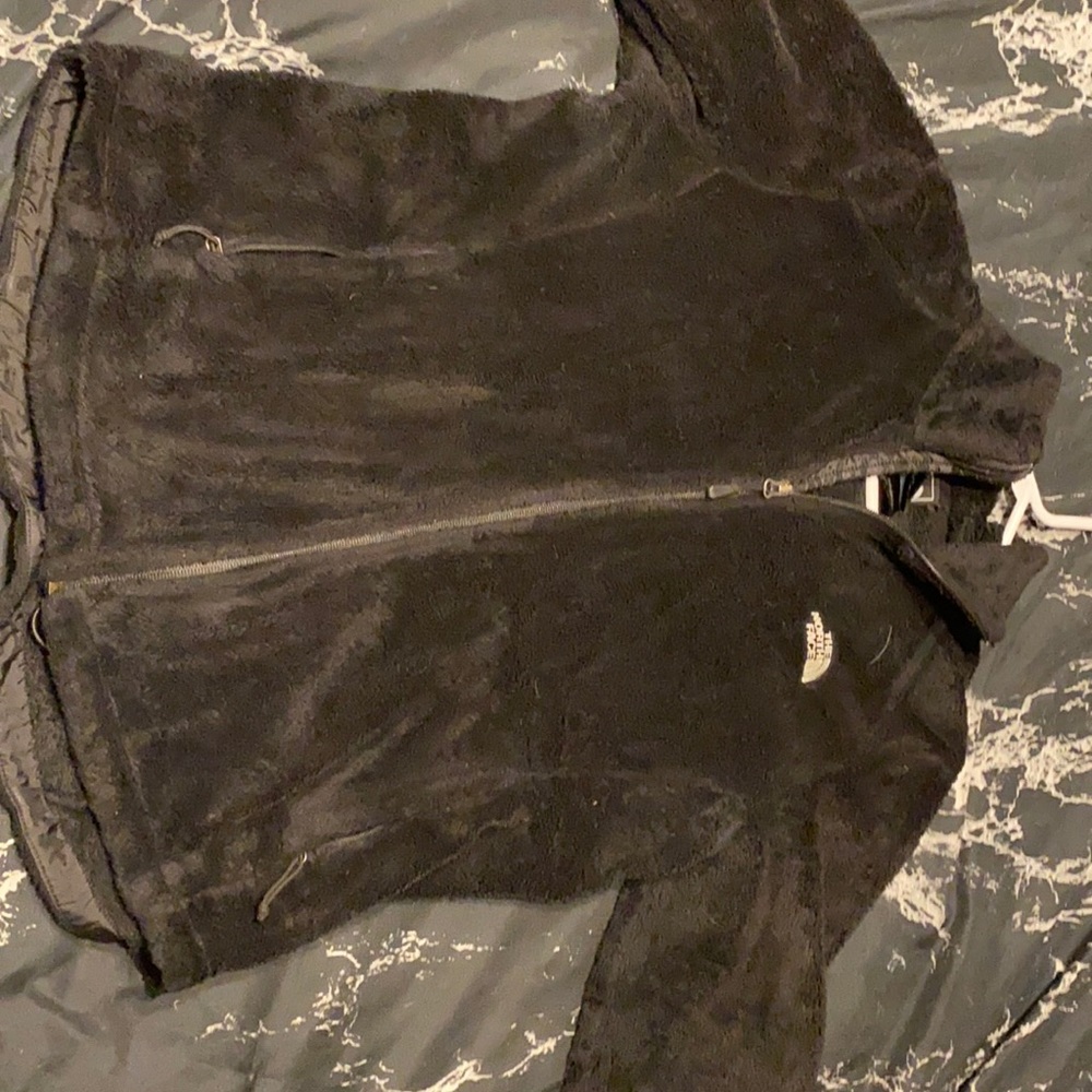 Northface jacket Black size large.